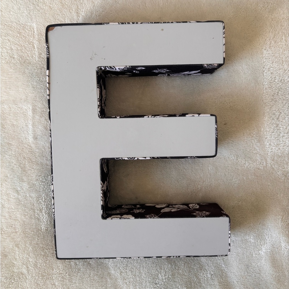 Letter E Rustic Wood Letter Wall Decorative Retro Standing Letters Sign Board